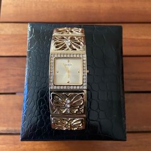 GUESS Bracelet Watch